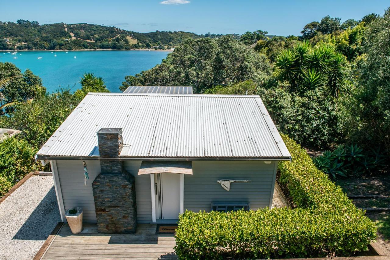 Bach On Burrell Villa Oneroa Exterior photo